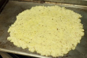 how to make cauliflower pizza crust, cauliflower pizza, gluten free pizza, paleo friendly pizza, healthy pizza, no carb pizza crust, easy recipe, no carb pizza crust recipe, cauliflower pizza crust recipe, taste arkansas, food, cooking, recipes