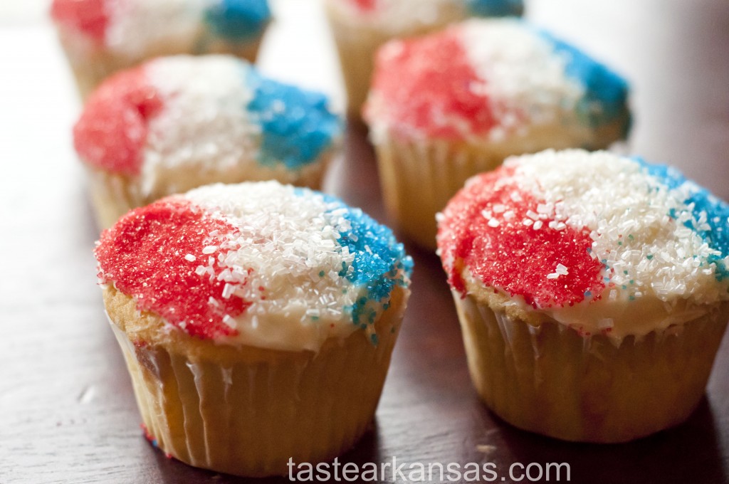 Snow Cone Vanilla Cupcakes 