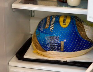 thaw-turkey-in-fridge