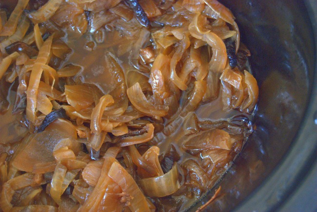 slow cooker caramelized onions