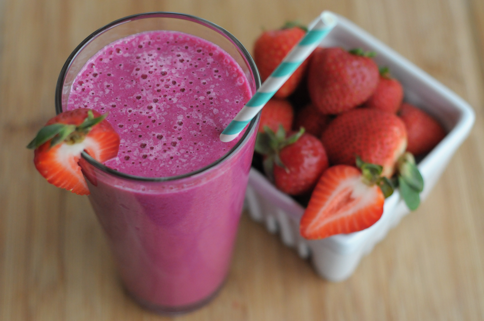 roasted-beet-strawberry-smoothie-3