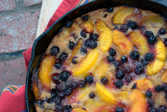 taste-arkansas-skillet-view-cast-iron-skillet-peach-blueberry-cobbler