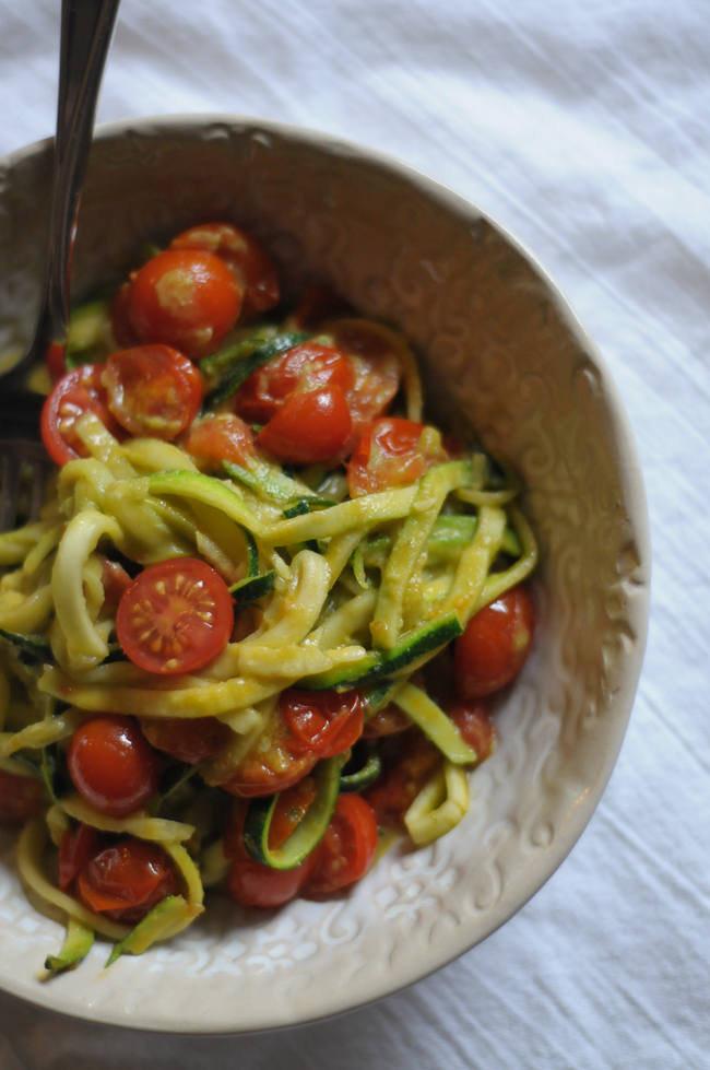 5-ingredient-zucchini-noodle-bowl-3