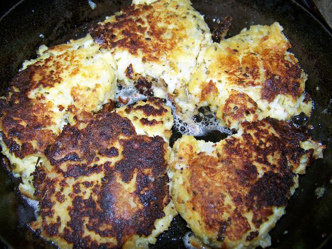 FB Potatoes and gravy pancakes in pan